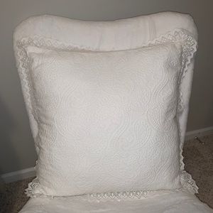 2 Large lace pillows